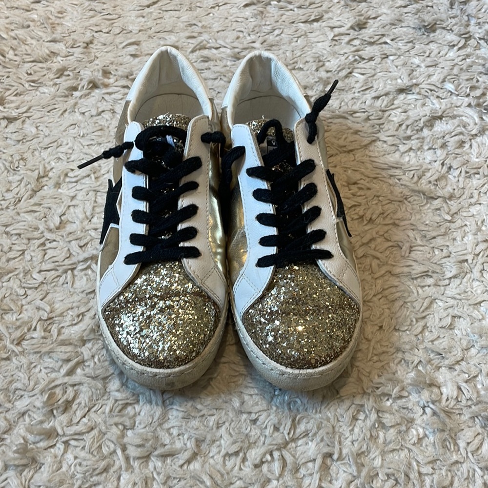 vintage Havana gold sparkled and black low top sneakers
